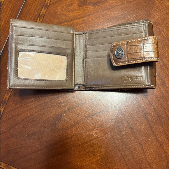 Tan Brighton leather wallet. - Picture 4 of 5